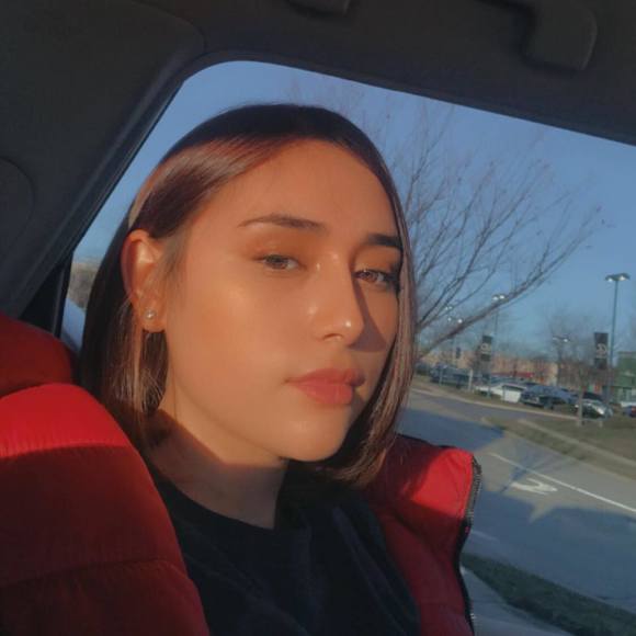 Poshmark profile picture for @m416